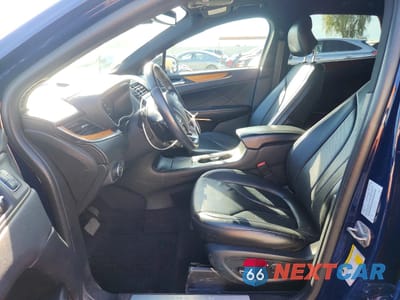 Zdjęcie 7 z 13 samochodu: 2018 LINCOLN MKC RESERVE VIN:5LMCJ3D98JUL00750 - miniatura