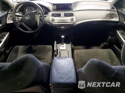 Zdjęcie 8 z 11 samochodu: 2010 HONDA ACCORD EX VIN:1HGCP2F77AA191910 - miniatura