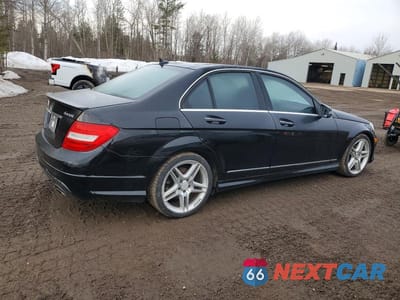 Trzecie zdjęcie samochodu z tyłu: 2014 MERCEDES-BENZ C 350 4MATIC VIN:WDDGF8JBXEA944729 - miniatura
