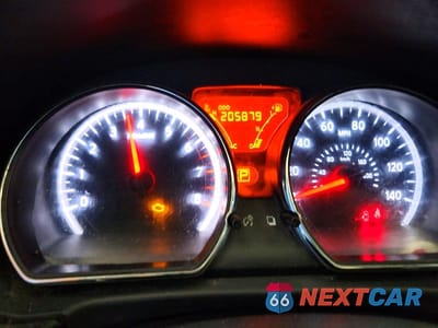 Zdjęcie 9 z 12 samochodu: 2018 NISSAN VERSA NOTE S VIN:3N1CE2CP7JL351966 - miniatura