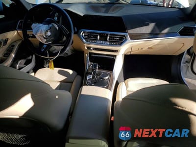 Zdjęcie 8 z 12 samochodu: 2021 BMW 330I VIN:3MW5R1J03M8B93074 - miniatura