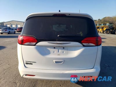 Zdjęcie 6 z 13 samochodu: 2021 CHRYSLER VOYAGER VIN:2C4RC1DG9MR551728 - miniatura