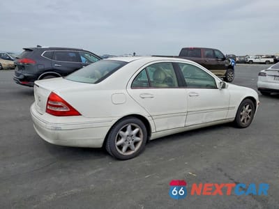 Trzecie zdjęcie samochodu z tyłu: 2004 MERCEDES-BENZ C 240 VIN:WDBRF61J34E017981 - miniatura