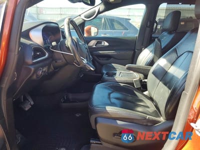 Zdjęcie 7 z 12 samochodu: 2018 CHRYSLER PACIFICA TOURING L PLUS VIN:2C4RC1EGXJR333825 - miniatura