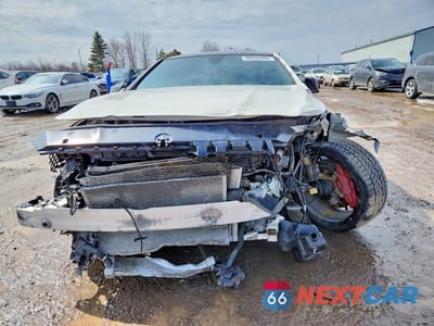 Piąte zdjęcie samochodu w środku: 2018 MERCEDES-BENZ CLA 45 AMG VIN:WDDSJ5CB5JN510869 - miniatura