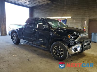 Czwarte zdjęcie samochodu z boku: 2010 TOYOTA TUNDRA GRADE VIN:5TFUY5F15AX157507 - miniatura