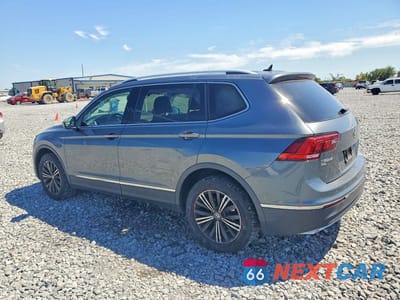 Drugie zdjęcie samochodu z przodu: 2018 VOLKSWAGEN TIGUAN SE VIN:3VV2B7AX5JM106368 - miniatura