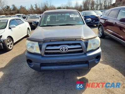 Piąte zdjęcie samochodu w środku: 2010 TOYOTA TACOMA BASE VIN:5TENX4CN3AZ685354 - miniatura