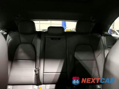 Zdjęcie 10 z 15 samochodu: 2025 PORSCHE MACAN TURBO VIN:WP1AC2XA5SL175556 - miniatura