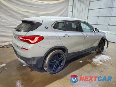 Trzecie zdjęcie samochodu z tyłu: 2018 BMW X2 XDRIVE28I VIN:WBXYJ5C31JEF77178 - miniatura