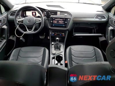 Zdjęcie 8 z 13 samochodu: 2024 VOLKSWAGEN TIGUAN SEL R-LINE BLACK VIN:3VV4B7AX9RM135764 - miniatura