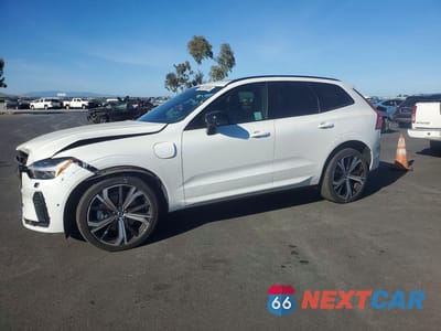 2022 VOLVO XC60 T8 RECHARGE R-DESIGN YV4BR0DM2N1904748 - główne zdjęcie licytacji z USA - miniatura