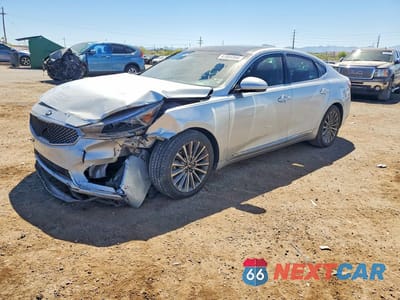 2017 KIA CADENZA PREMIUM KNALC4J15H5063688 - główne zdjęcie licytacji z USA - miniatura