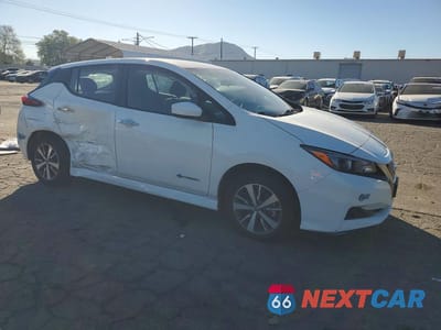 Czwarte zdjęcie samochodu z boku: 2019 NISSAN LEAF S PLUS VIN:1N4BZ1CP7KC315849 - miniatura
