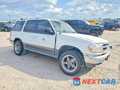 Czwarte zdjęcie samochodu z boku: 1998 FORD EXPLORER VIN:1FMZU32E5WUA29335 - miniatura