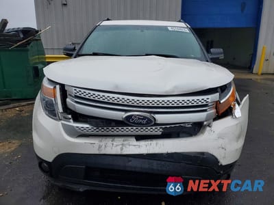 Piąte zdjęcie samochodu w środku: 2012 FORD EXPLORER XLT VIN:1FMHK7D82CGA23180 - miniatura