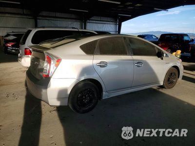 Trzecie zdjęcie samochodu z tyłu: 2013 TOYOTA PRIUS TWO VIN:JTDKN3DU2D0351345 - miniatura