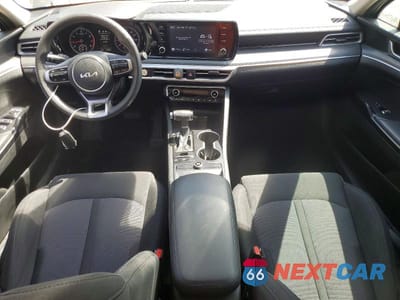 Zdjęcie 8 z 13 samochodu: 2022 KIA K5 LXS VIN:5XXG14J25NG144345 - miniatura