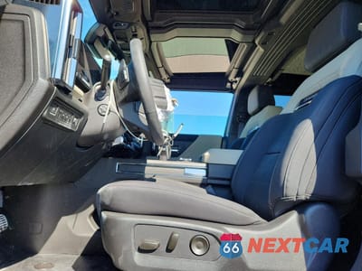 Zdjęcie 7 z 12 samochodu: 2026 GMC HUMMER SUV 2X VIN:1GKTEHDE8TU601273 - miniatura