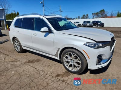 Czwarte zdjęcie samochodu z boku: 2020 BMW X7 XDRIVE40I VIN:5UXCW2C00L9C18279 - miniatura