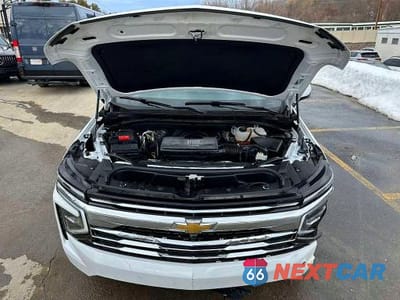 Piąte zdjęcie samochodu w środku: 2025 CHEVROLET TAHOE K1500 LT VIN:1GNS6NRD0SR327465 - miniatura