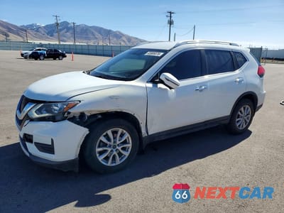 2017 NISSAN ROGUE SV KNMAT2MV8HP584227 - główne zdjęcie licytacji z USA - miniatura