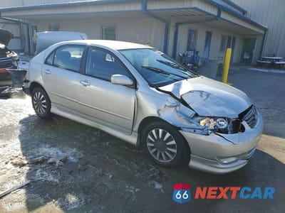 Czwarte zdjęcie samochodu z boku: 2004 TOYOTA COROLLA S VIN:1NXBR32E84Z239394 - miniatura