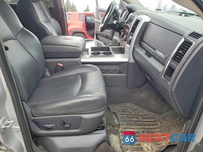 Piąte zdjęcie samochodu w środku: 2011 DODGE RAM 3500 VIN:3D73Y3HL9BG553384 - miniatura