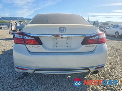 Zdjęcie 6 z 12 samochodu: 2017 HONDA ACCORD SPORT VIN:1HGCR2F54HA156535 - miniatura