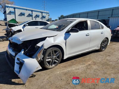 2021 KIA FORTE GT-LINE 3KPF34AD2ME339852 - główne zdjęcie licytacji z USA - miniatura
