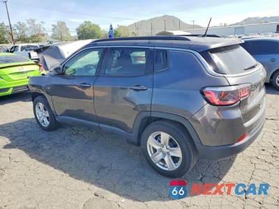 Drugie zdjęcie samochodu z przodu: 2022 JEEP COMPASS LATITUDE VIN:3C4NJCBB1NT214282 - miniatura
