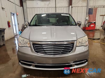 Piąte zdjęcie samochodu w środku: 2014 CHRYSLER TOWN & COUNTRY TOURING L VIN:2C4RC1CG0ER409707 - miniatura