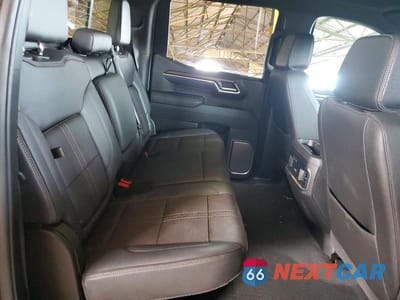 Zdjęcie 10 z 12 samochodu: 2025 CHEVROLET SILVERADO K1500 HIGH COUNTRY VIN:1GCUKJED8SZ293223 - miniatura