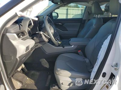 Zdjęcie 7 z 12 samochodu: 2022 TOYOTA HIGHLANDER HYBRID XLE VIN:5TDGARAH7NS511701 - miniatura