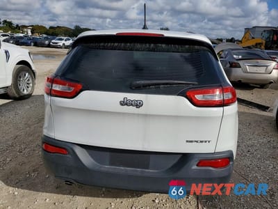 Zdjęcie 6 z 12 samochodu: 2014 JEEP CHEROKEE SPORT VIN:1C4PJLAB9EW222151 - miniatura