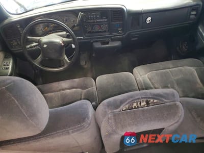 Zdjęcie 8 z 12 samochodu: 2000 CHEVROLET SILVERADO K1500 VIN:1GCEK19T1YE338864 - miniatura