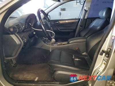 Zdjęcie 7 z 11 samochodu: 2007 MERCEDES-BENZ C 230 VIN:WDBRF52H67A956933 - miniatura