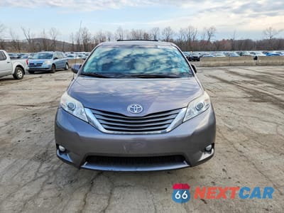 Piąte zdjęcie samochodu w środku: 2013 TOYOTA SIENNA XLE 7-PASSENGER VIN:5TDDK3DCXDS060193 - miniatura