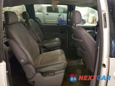 Zdjęcie 11 z 12 samochodu: 1998 CHRYSLER TOWN & COUNTRY LXI VIN:1C4GP64L4WB657625 - miniatura