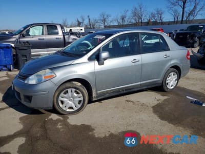 2011 NISSAN VERSA 1.8 S 3N1BC1APXBL409861 - główne zdjęcie licytacji z USA - miniatura