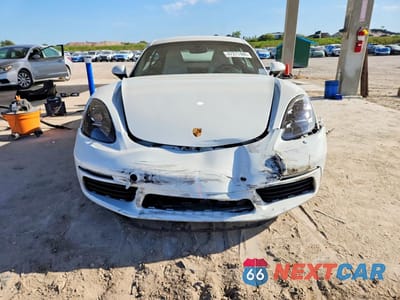 Piąte zdjęcie samochodu w środku: 2024 PORSCHE CAYMAN BASE VIN:WP0AA2A8XRK255015 - miniatura