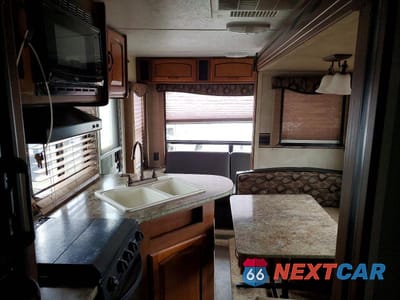 Zdjęcie 6 z 10 samochodu: 2014 KEYSTONE KEYSTONE VIN:4YDT25723EG100780 - miniatura