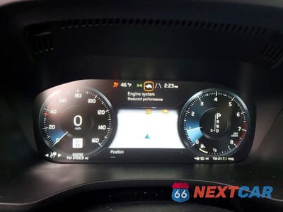 Zdjęcie 9 z 12 samochodu: 2020 VOLVO XC60 T5 MOMENTUM VIN:YV4102RK5L1421924 - miniatura