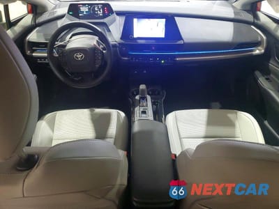 Zdjęcie 8 z 11 samochodu: 2024 TOYOTA PRIUS XLE VIN:JTDACAAUXR3038737 - miniatura