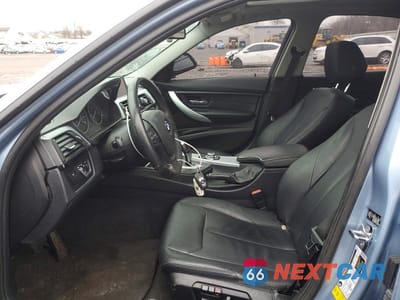 Zdjęcie 7 z 12 samochodu: 2013 BMW 328 I VIN:WBA3A5C59DF350807 - miniatura