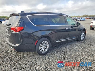 Trzecie zdjęcie samochodu z tyłu: 2020 CHRYSLER PACIFICA TOURING L VIN:2C4RC1BG6LR124718 - miniatura