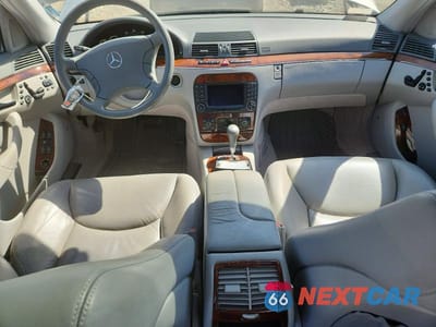 Zdjęcie 8 z 11 samochodu: 2004 MERCEDES-BENZ S 500 4MATIC VIN:WDBNG84J54A406888 - miniatura
