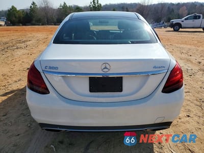 Zdjęcie 6 z 12 samochodu: 2019 MERCEDES-BENZ C 300 4MATIC VIN:55SWF8EB3KU302788 - miniatura