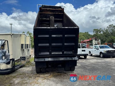 Zdjęcie 6 z 14 samochodu: 2003 VOLVO VHD VIN:4V5KC9GH33N347488 - miniatura