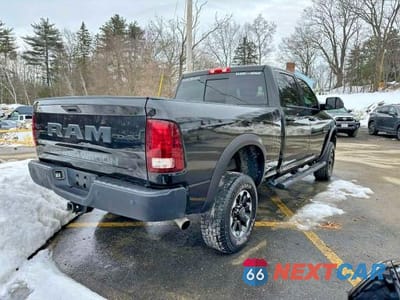 Trzecie zdjęcie samochodu z tyłu: 2018 RAM 2500 POWERWAGON VIN:3C6TR5EJXJG297364 - miniatura